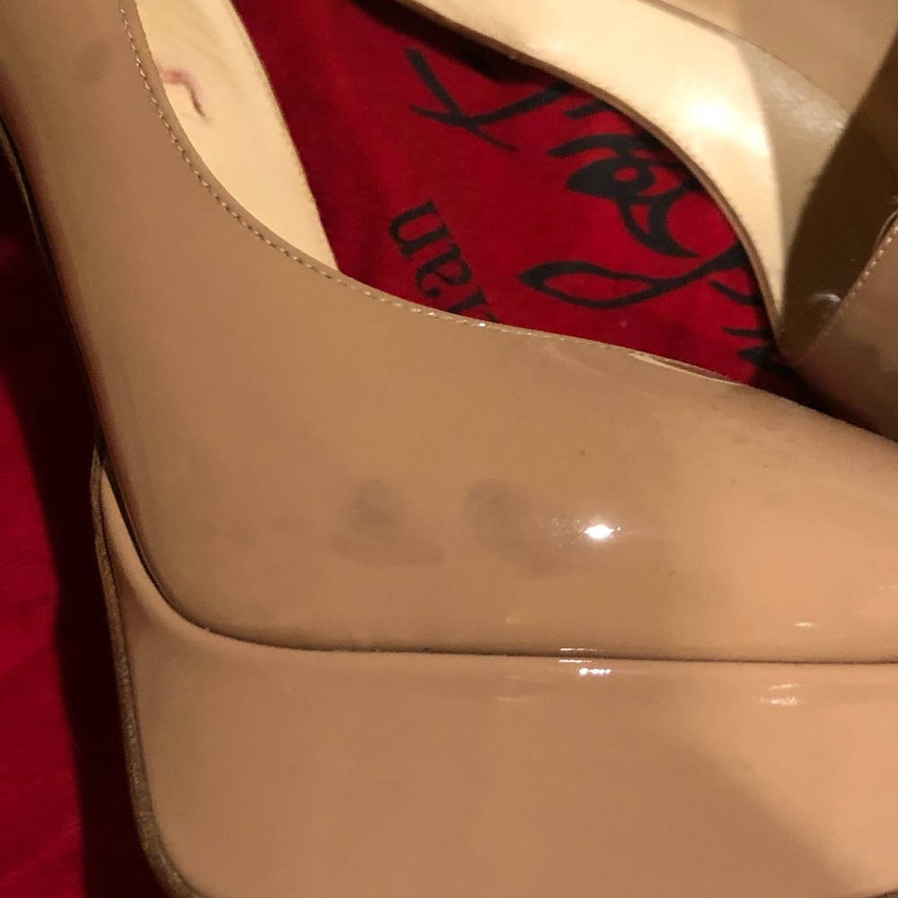 christian Louboutin - Picture 7 of 8